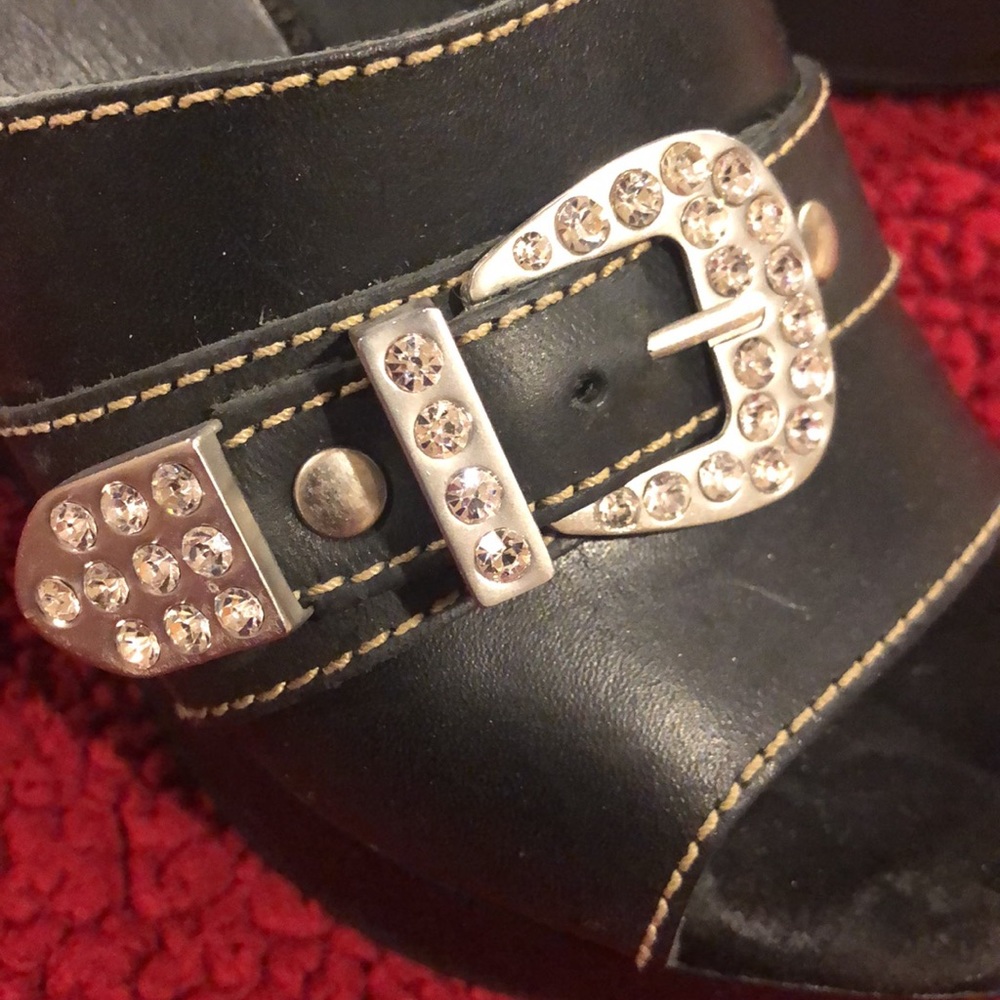 Shoes - Picture 3 of 6